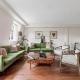 Spacious 4 Bedroom Loft Retreat, London (photo 3)