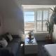 Penthouse Suite, Sea View, Close to Shops, Beach and Train, St. Leonards