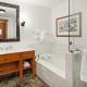 1434 - Studio - Spruce Peak Lodge - Stowe Mt Resort - Ski in Ski out - Sleeps 4, Stowe (foto 3)
