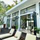 Villa Daya Canggu - 5 Mins to Beach, Rooftop Cinema and Private Cook, Canggu (foto 9)