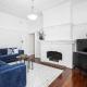 Chic Semi-Detached 2-Bed Home with Outdoor Dining, Perth