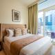 Modern 1BR in Business Bay Balcony Pool Access Dubaj - Fotografie 7