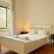 Stay as a Local! Santos Historical 6 Bedroom Apartment III, Лиссабон (фото 5)