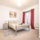 5 bed house with free secure parking in pleasant quiet location, Wolverhampton (fotografie 2)
