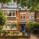 Stylish 2-Bedroom Apartment in Chiswick, London