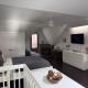 Bright Private Suite in Cabbagetown, Steps to Shops & Downtown Toronto