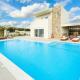 Aiolia Villa, Lachania