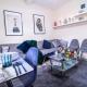 Luxury 2 Bed Apartment in the Heart of Mayfair Your Stylish London Retreat 4th floor no lift, Londyn (zdjęcie 2)