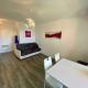 Studio, piscine, Saint-Laurent-du-Var (foto 6)