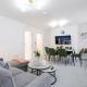 Picton 2BR Apartment - Prime Location & Comfort, Londyn
