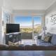 Oceanfront Condo King Suite & Pet-Friendly Stay, Rockaway Beach (Foto 5)