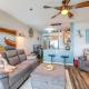 Top-Floor Balcony & Serene Views: Huddleston Condo, Huddleston (fotografie 9)