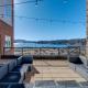 Top-Floor Balcony & Serene Views: Huddleston Condo, Huddleston (fotografie 7)