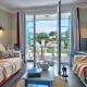 LocaLise - A06 - Entièrement de plain-pied avec petite vue mer - Donnant sur la piscine et le jardin - wifi inclus - draps inclus -, Le Guilvinec (fotografie 2)