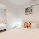 Quiet simple brand new luxury apartment by the sea, Athen (Foto 2)