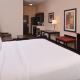Holiday Inn Express & Suites Washington - Meadow Lands by IHG, Washington (foto 3)
