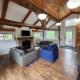 Beachside-HotTub-Fireplace-Authentically Northern, Traverse City (zdjęcie 7)