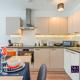 Wembley Stadium Luxury apartment - Balcony views, Netflix, Pool & Ping Pong - sleeps 9, Londýn (fotografie 5)