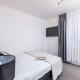 Spacious and Modern 4 Bed Apartment next to Borough Station, Londyn (zdjęcie 10)