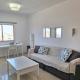 Delphi Court - large 1 bed -sleeps 4, Near sea/beach - free wifi, Limassol (Foto 2)