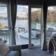 Lakeside Bliss with Fishing Peg and Hot Tub, Tattershall (foto 3)