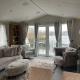 Lakeside Bliss with Fishing Peg and Hot Tub, Tattershall (foto 5)