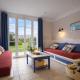 LocaLise - Maison E4 au Guilvinec - A 20m de la mer avec jardin et piscine - Tout à pied, plages, port, centre, commerces, marché - Wifi inclus - Linge de lit inclus - Animaux bienvenus, Le Guilvinec (fotografie 7)