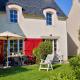 LocaLise - Maison E4 au Guilvinec - A 20m de la mer avec jardin et piscine - Tout à pied, plages, port, centre, commerces, marché - Wifi inclus - Linge de lit inclus - Animaux bienvenus, Le Guilvinec