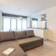 Amazing apartment for 8 with parking space, Ostende (foto 3)