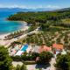 Beachfront House Mir Brač near Supetar with pool and jacuzzi, Supetar (zdjęcie 6)
