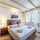 Beachfront House Mir Brač near Supetar with pool and jacuzzi, Supetar (zdjęcie 2)