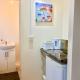 Ensuite Apartment with small Kitchenette, Private Bathroom and Parking, Ilford (foto 10)