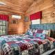 Smokies Cabin with Backyard for Dogs & Arcade, Sevierville (fotografie 4)