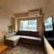 Ishiki by b hotel - Next to Station Newly Renovated 3BR with Island Kitchen, Hiroshima (foto 8)