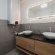 Modern City Centre Apartment Just Steps from Mirabell Palace, Зальцбург (фото 8)