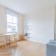 Bright and Airy 1BD Flat in North London, London (photo 10)