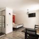 Park-View Studio Apartment with Free Parking - 10 min to Old Town