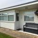 179, Two bed chalet on Sund0wner Holiday Park - Sleeps 4, free WiFi, sorry no pets - entertainment options close by, Hemsby (foto 5)