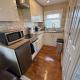 179, Two bed chalet on Sund0wner Holiday Park - Sleeps 4, free WiFi, sorry no pets - entertainment options close by, Hemsby (foto 9)