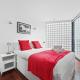 2 Bedroom Apartment Short Term Rental & Flexible Renting Shoreditch with Free WiFi & Balcony, Londra (foto 3)