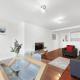2 Bedroom Apartment Short Term Rental & Flexible Renting Shoreditch with Free WiFi & Balcony, Londra (foto 10)