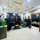 1 Bed Luxury and Elegant Black Themed Flat by lqbal Heights at Bahria town Phase 8 Rawalpindi, Rawalpindi (zdjęcie 9)