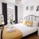 Stay in the heart of Soho, Londres