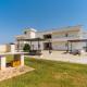 Le scuderie 8, Galatone