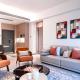 Manhattan Serenity, Moshi