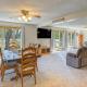 Kayaks & Boat Dock: Waterfront Home in Grove, Grove (foto 5)