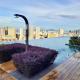 Beacon Executive Suite by stayCATion Homestay, George Town (foto 3)