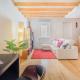 Cozy Duplex in the Picturesque Graça, Lisbona