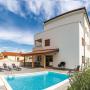 Appartamenti - Banjole, Three-Bedroom Apartment in Volme