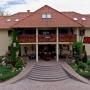 Szállodák - Vác, Camelot Club Hotel